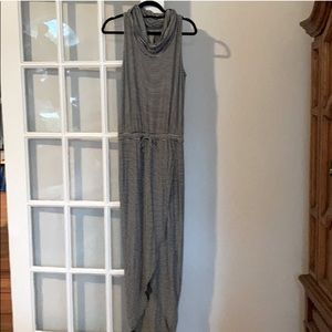 Maxi dress! It’s soooo good!! Soft